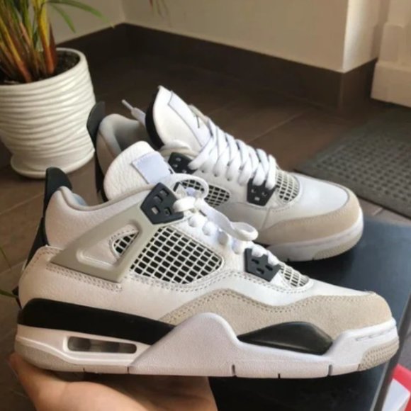 Air Jordan 4 grey and black